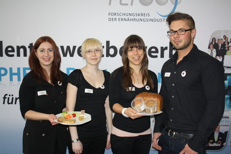 Ausgesprochen innovativ: Mit dem "Bugamino-Eiweißbrot" sicherte sich das Team "Bugetarier" von der SRH Fernhochschule Riedlingen Platz 3.