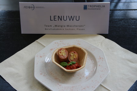 "LENUWU" steht für eine LEckere NUdelWUrst - die Pasta-To-Go!