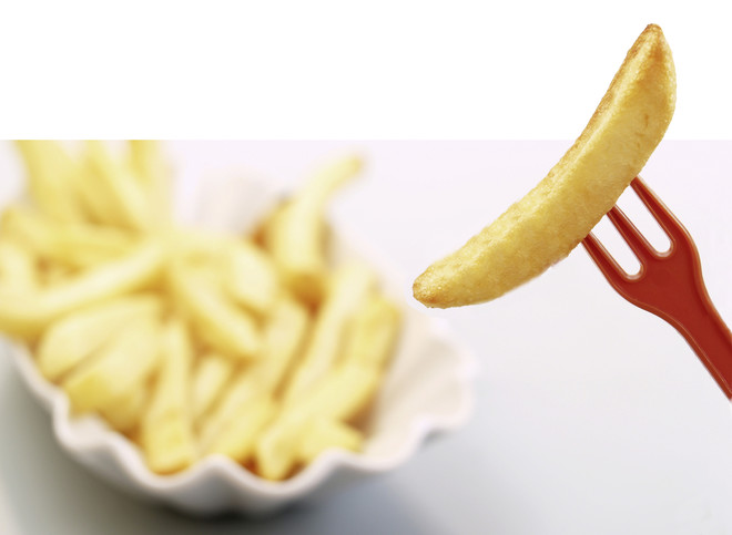 Pommes frites lassen sich auch mit Rapsöl vorfrittieren