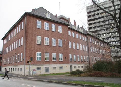 Der bisherige Standort an der Hermann-Weigmann-Straße in Kiel entspricht nicht mehr den Anforderungen an moderne Forschungseinrichtungen.