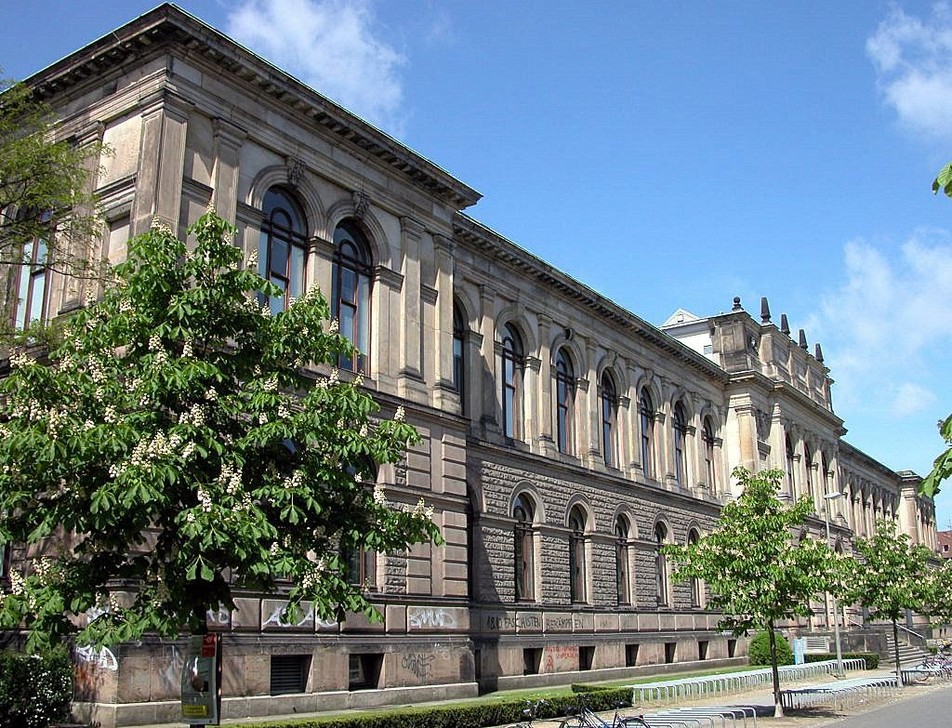 Historisches Hauptgebäude der Technischen Universität Braunschweig.