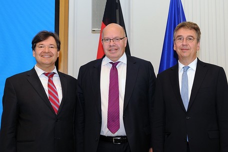 Redner bei der IGF-Veranstaltung: AiF-Präsident Prof. Dr. Sebastian Bauer, Bundesminister Peter Altmaier und Bundeskartellamt-Präsident Andreas Mundt.