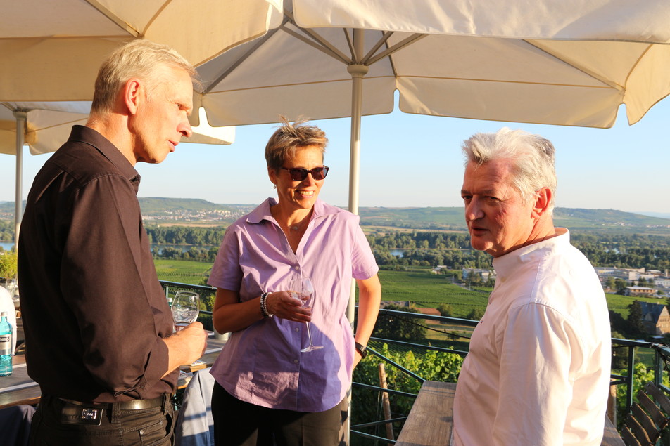 Ebenfalls auf Schloss Johannisberg dabei: Prof. Dr. Dr. Jörg Hinrichs, Prof. Dr. Heike P. Schuchmann und Prof. Dr. Peter Stehle als Mitglieder des Wissenschaftlichen Beirats des Vorstands.