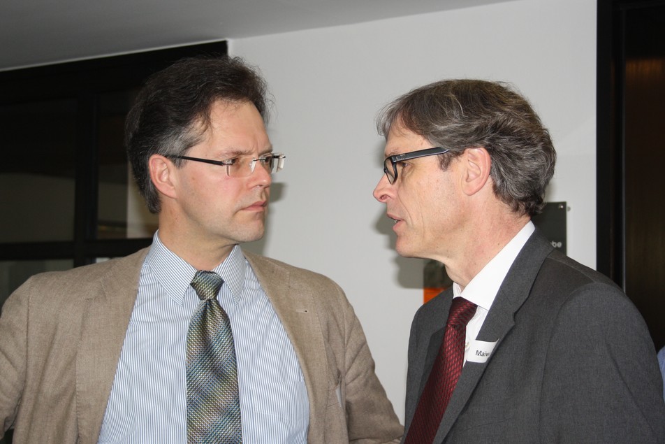 Der FEI-Vorsitzende Dr. Götz Kröner (links) im Gespräch mit Mathias Maiworm (rechts).