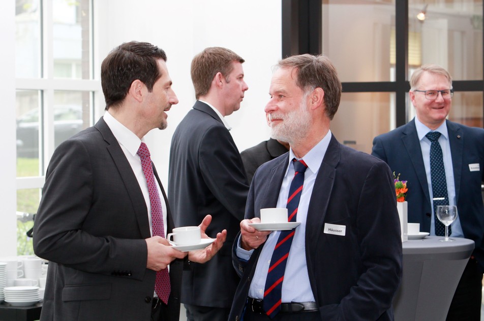 Prof. Dr. Thomas Hofmann (TU München) im Gespräch mit FEI-Geschäftsführer Dr. Volker Häusser.