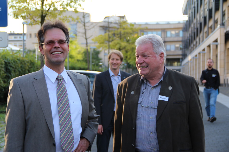 Der FEI-Vorsitzende Dr. Götz Kröner (links) und Prof. Dr. Dr. Hans Steinhart (rechts).