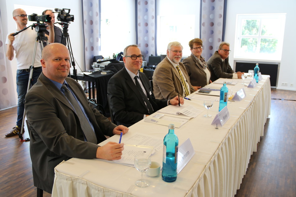 Ein großes Dankeschön an alle Jury-Mitglieder: Martin Ammann, Dr. Georg Böcker, Dr. Udo Spiegel, Elke Harms und Dr. Martin Kersten.