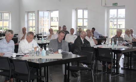 Im Universitätsclub Bonn: Hier beraten sich die Mitglieder des Wissenschaftlichen Beirats des FEI.