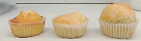 Die verwendeten Rezepturen Sandkuchen, Rührkuchen und Brioche (v. l.) in Muffin-Form.
