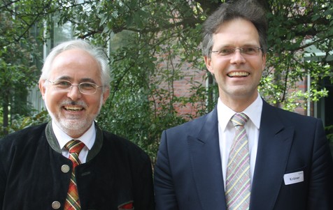 Beide neu gewählt: Prof. Hans-Ulrich Endreß als 2. Stellvertretender Vorsitzender, Dr. Götz Kröner als Vorsitzender. Beide neu gewählt: Prof. Hans-Ulrich Endreß als 2. Stellvertretender Vorsitzender, Dr. Götz Kröner als Vorsitzender.