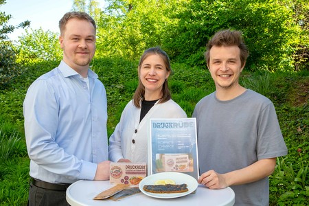 Entwickelt wurde die Produktidee von Mats Erik Karius, Pauline Kuchling und Christoph Westrich (v. l.)