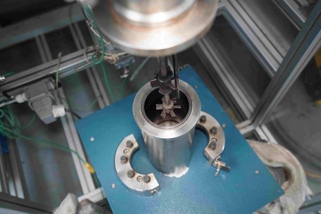 Hochdruck-Hydrolyseapparatur (Parr-Batchreaktor) im 1,2-Liter-Labormaßstab zur Untersuchung der Gewinnung von β-Glucanen mit heißem Wasser.