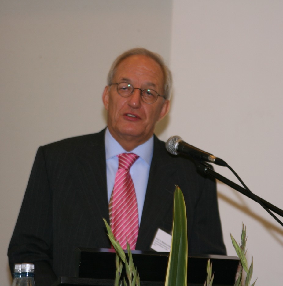 Prof. Dr. Matthias Horst, Hauptgeschäftsführer des BLL