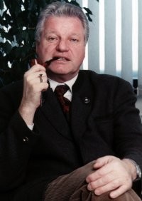 Prof. Dr. Dr. Hans Steinhart