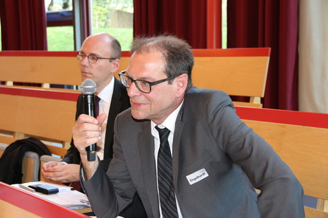 Am 5.9. bei der Diskussion eines Antrags im Wissenschaftlichen Beirat, am 6.9. als Referent der Vortragsveranstaltung dabei: Prof. Ulrich Engelhardt (TU Braunschweig). Am 5.9. bei der Diskussion eines Antrags im Wissenschaftlichen Beirat, am 6.9. als Referent der Vortragsveranstaltung dabei: Prof. Ulrich Engelhardt (TU Braunschweig).