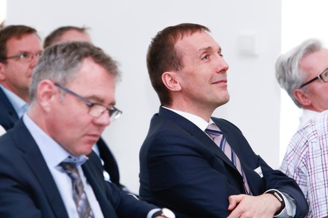 Als Zuhörer sowie Referenten dabei: Prof. Dr. Holger Zorn von der Universität Gießen und PD Dr. Peter Eisner vom Fraunhofer-Institut für Verfahrenstechnik und Verpackung (IVV) in Freising. Als Zuhörer sowie Referenten dabei: Prof. Dr. Holger Zorn von der Universität Gießen und PD Dr. Peter Eisner vom Fraunhofer-Institut für Verfahrenstechnik und Verpackung (IVV) in Freising.