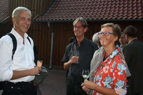 Aus Stuttgart und Dresden angereist: Prof. Dr. Jörg Hinrichs (Universität Hohenheim), Prof. Dr. Harald Rohm (TU Dresden) und PD Dr. Doris Jaros (TU Dresden). Aus Stuttgart und Dresden angereist: Prof. Dr. Jörg Hinrichs (Universität Hohenheim), Prof. Dr. Harald Rohm (TU Dresden) und PD Dr. Doris Jaros (TU Dresden).