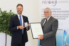International anerkannter Lebensmittelchemiker: 
Prof. Dr. Dr. Peter Schieberle erhält die 
Hans-Dieter-Belitz-Medaille des FEI